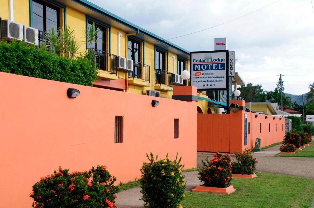 Cedar Lodge Motel Townsville Extérieur photo